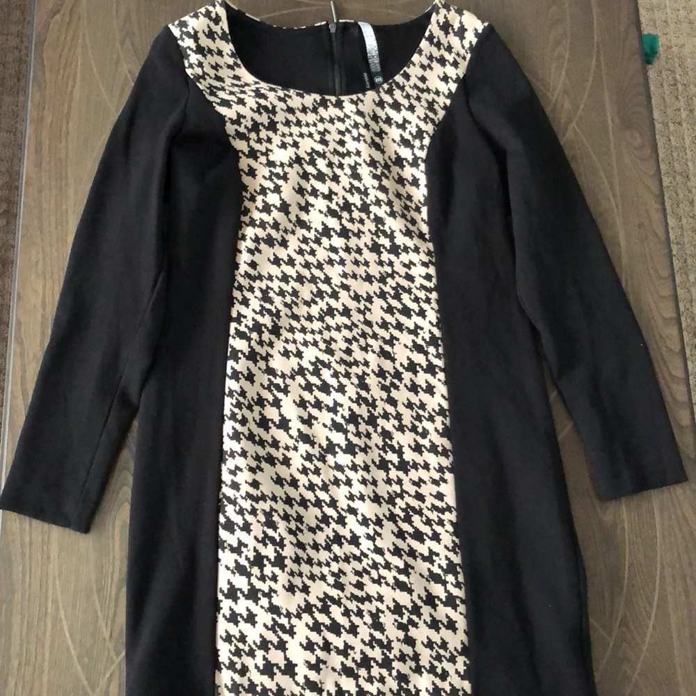 Kensie Long Sleeve Dress